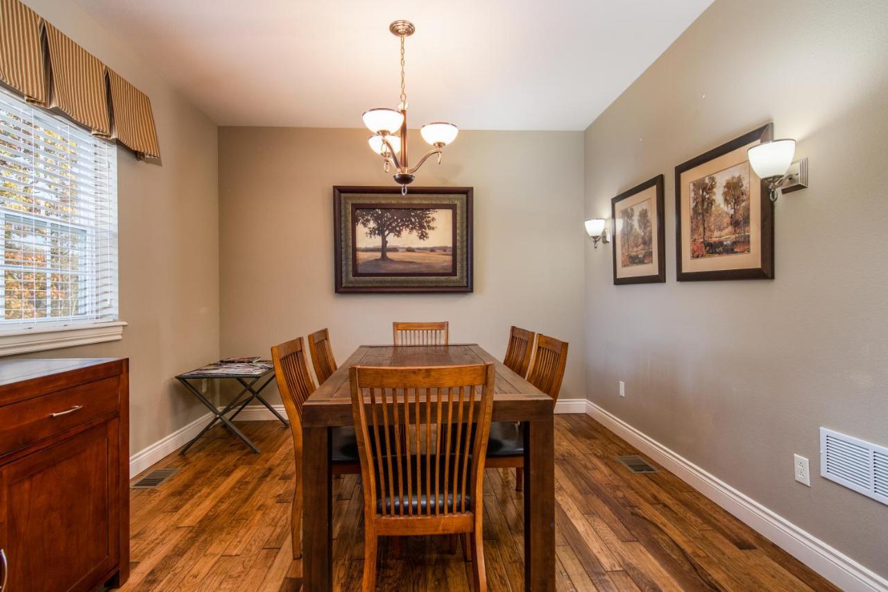 Two Bedroom Villa In The Heart Of Branson! Eksteriør bilde